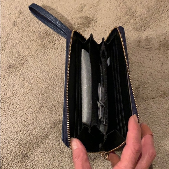 Wristlet - Picture 2 of 2